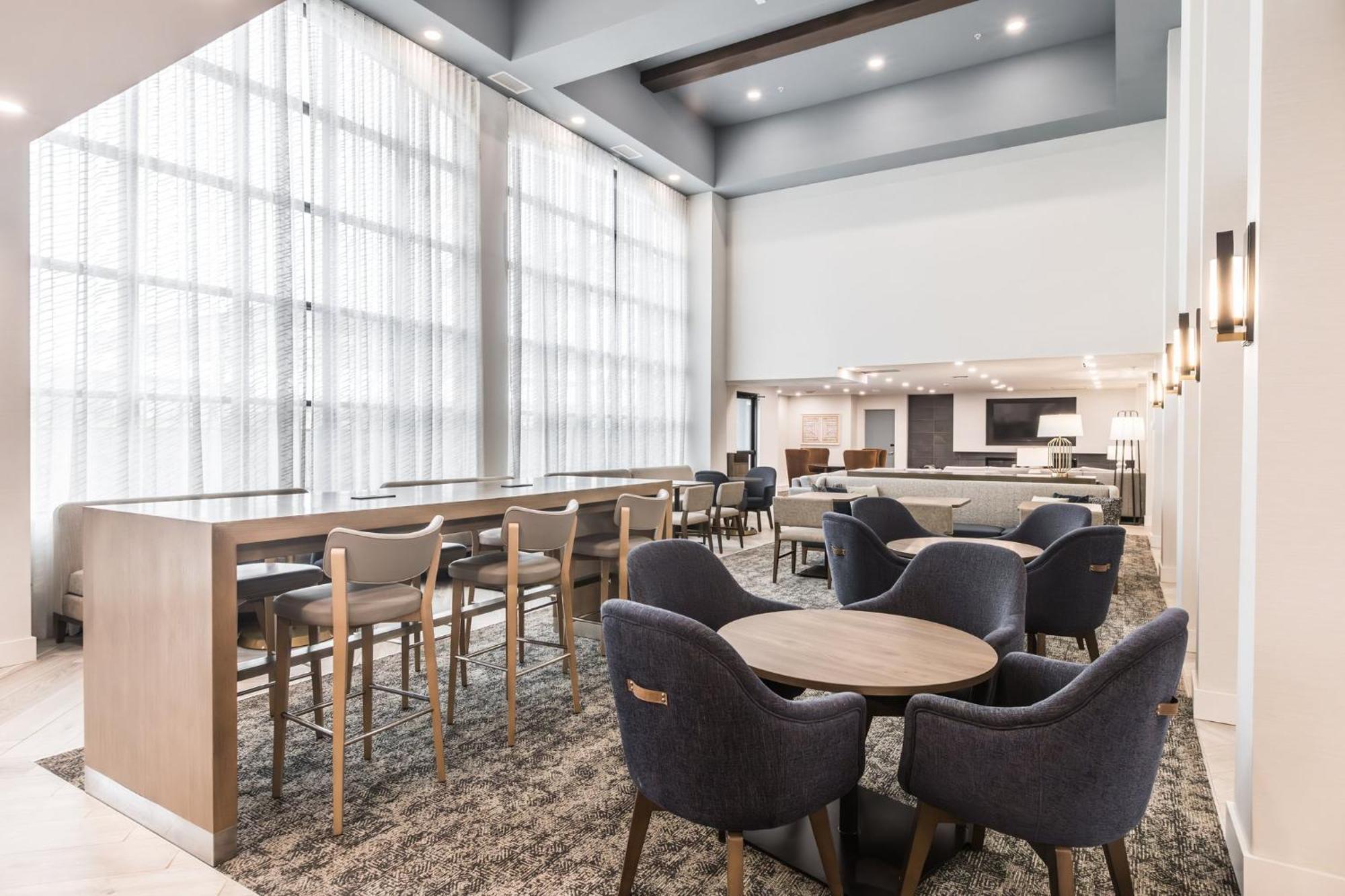 Staybridge Suites - Dawson Creek By Ihg Bagian luar foto