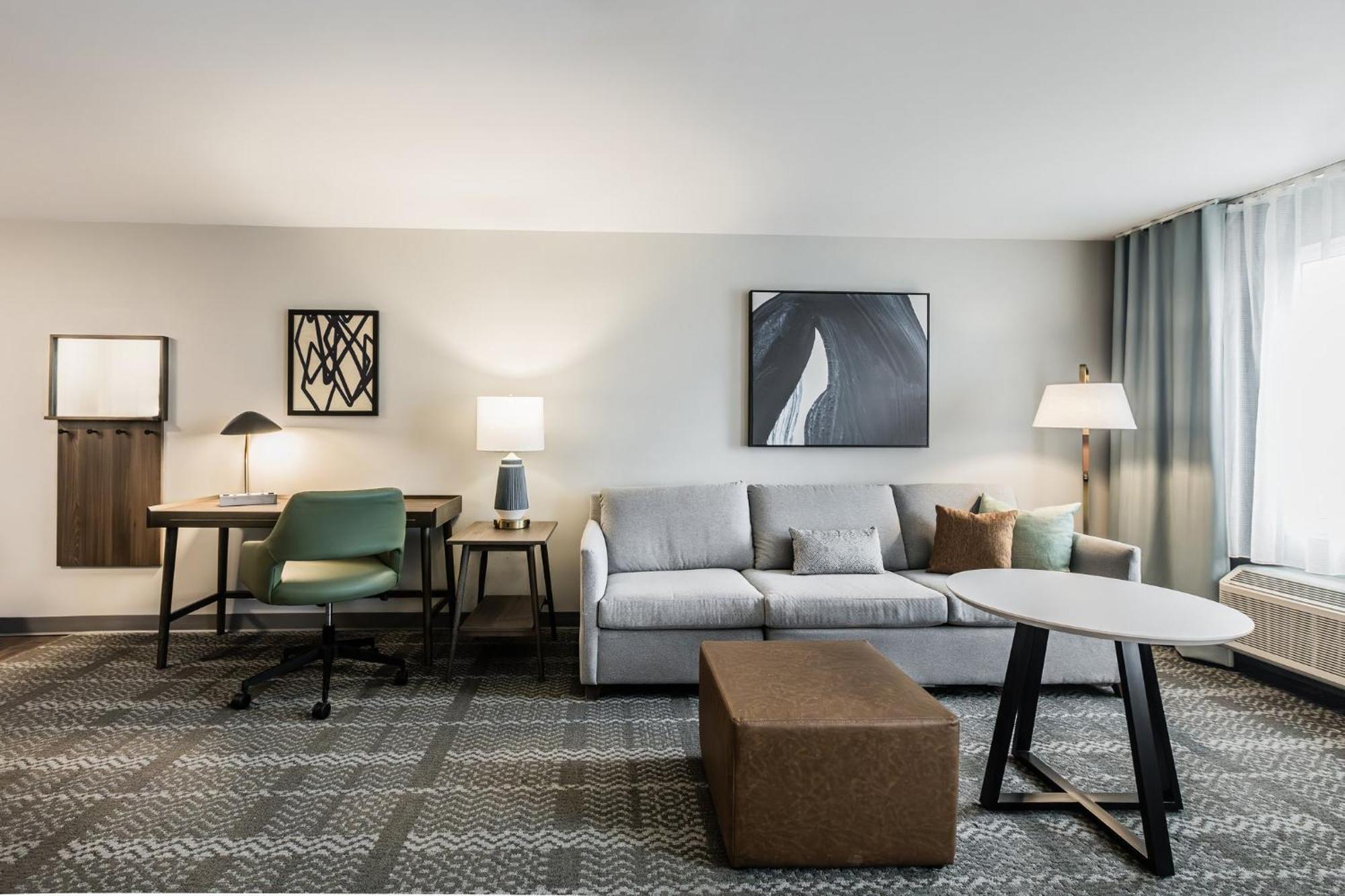 Staybridge Suites - Dawson Creek By Ihg Bagian luar foto