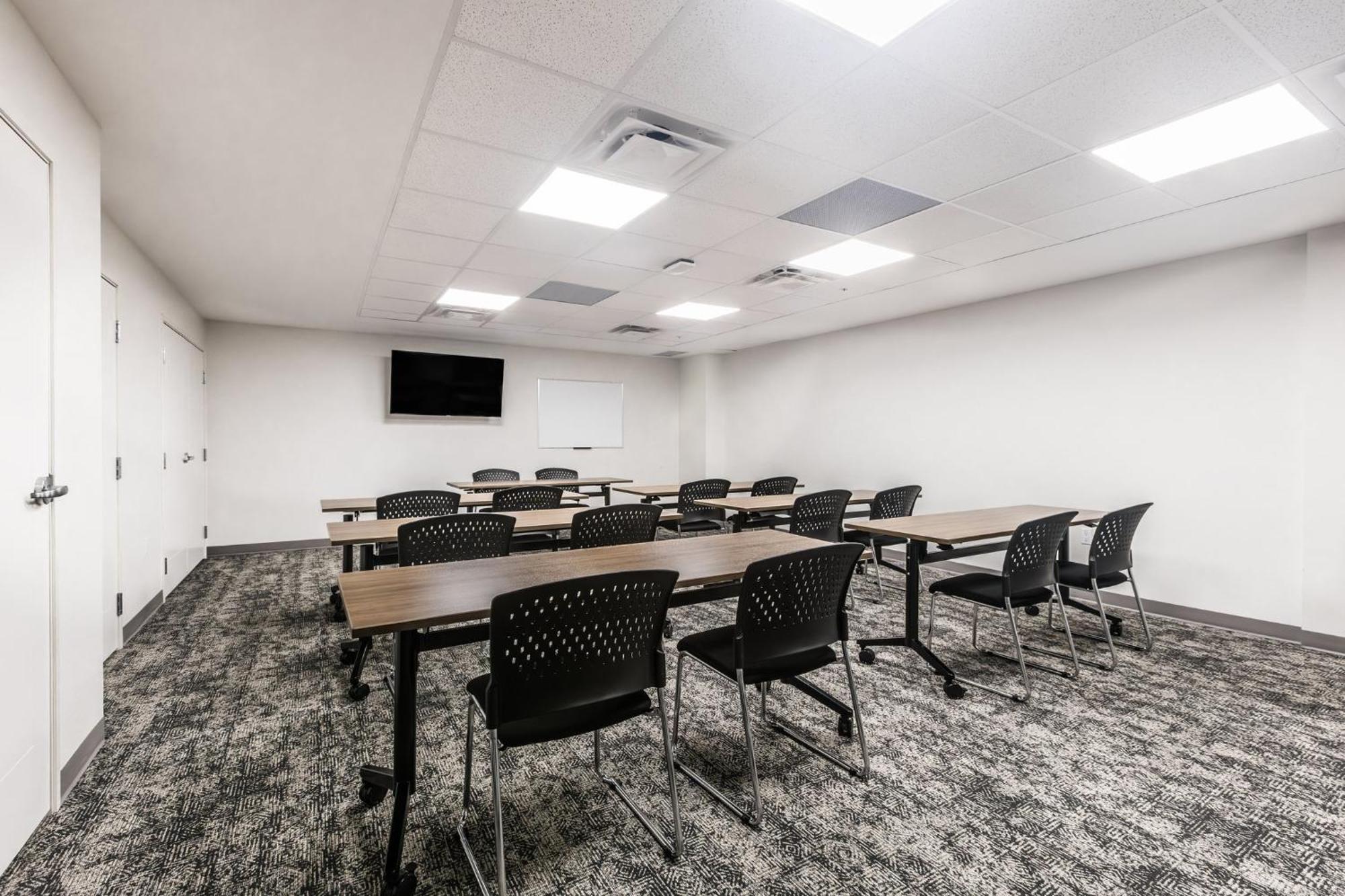 Staybridge Suites - Dawson Creek By Ihg Bagian luar foto