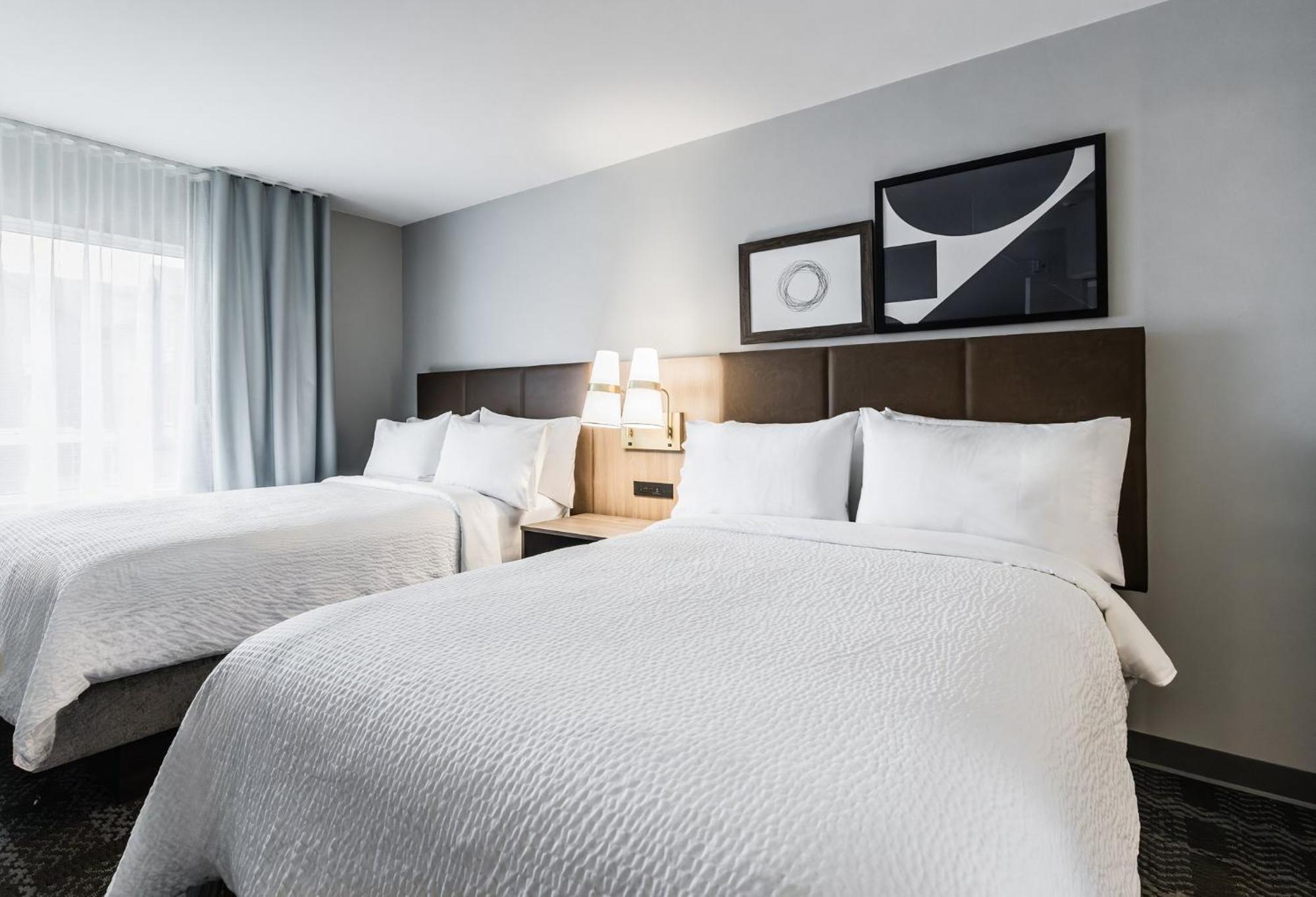 Staybridge Suites - Dawson Creek By Ihg Bagian luar foto