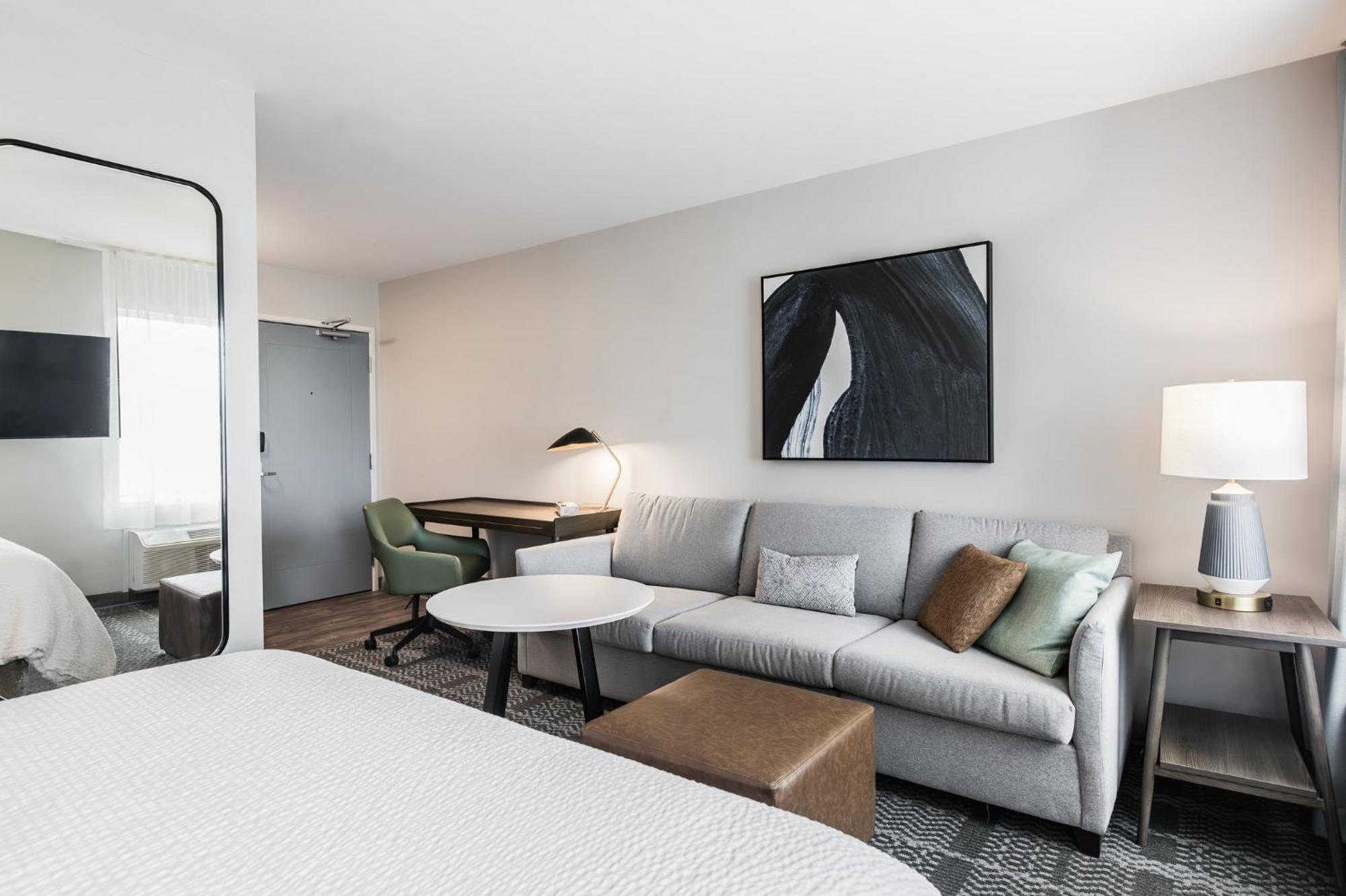 Staybridge Suites - Dawson Creek By Ihg Bagian luar foto