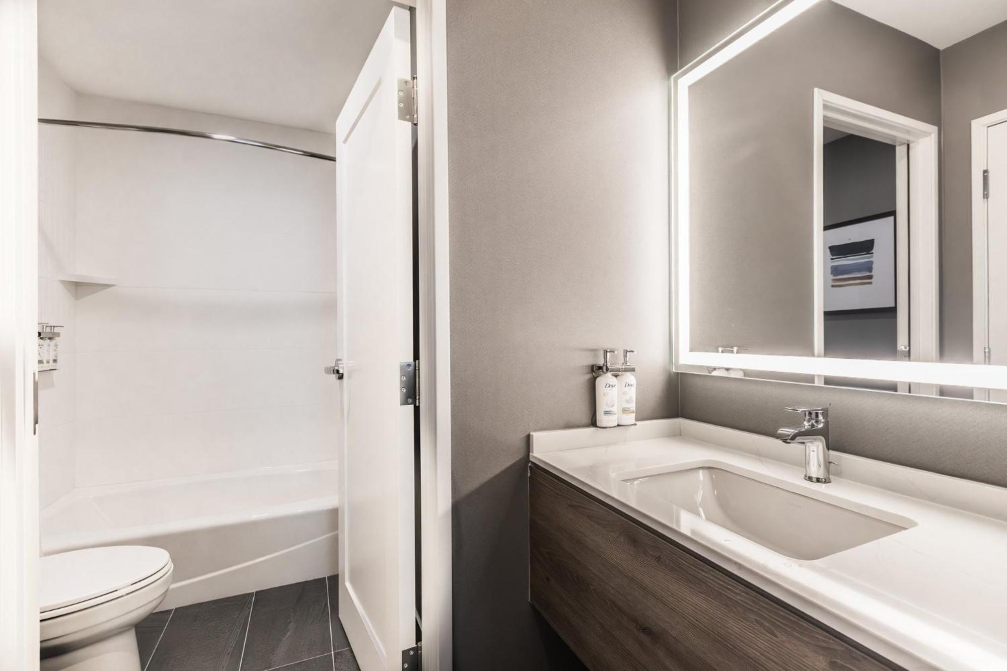 Staybridge Suites - Dawson Creek By Ihg Bagian luar foto